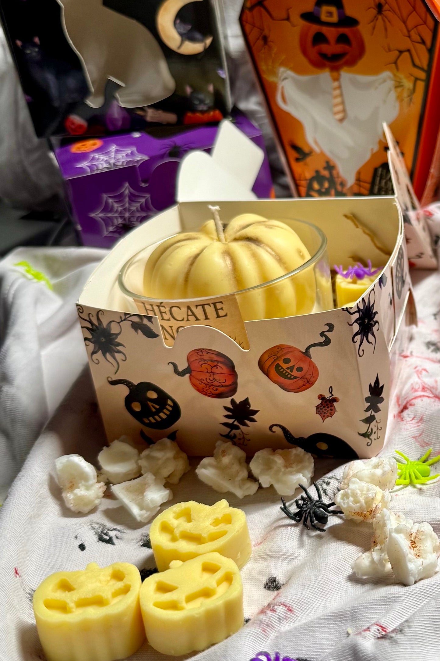 Hécate Noir Box